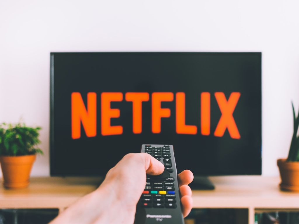 Lazing at home with Netflix is a great way to spend the Christmas holiday!